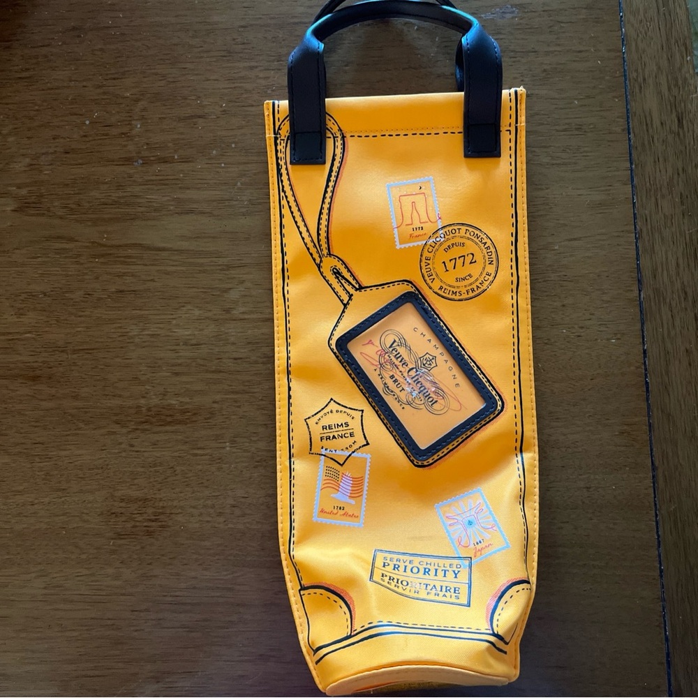 Veuve Clicquot Carry Bag Gift Wrap Insulated Champagne